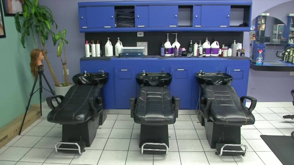 SALON DE BELLEZA en Colima