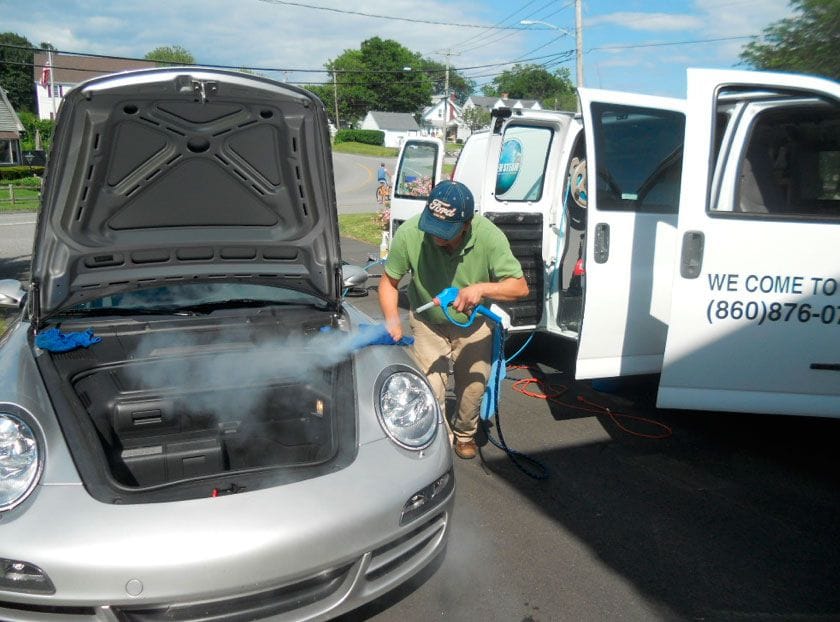 SERVICIO DE LAVADO DE AUTOMOVILES AUTO BAÑOS 3G en Colima