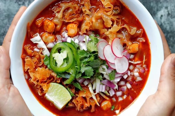 TACOS Y MENUDO en Colima