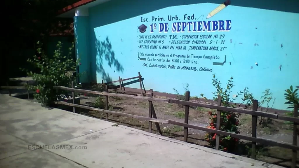ESCUELA 1 DE SEPTIEMBRE CLAVE 06DPR0010Y en Colima