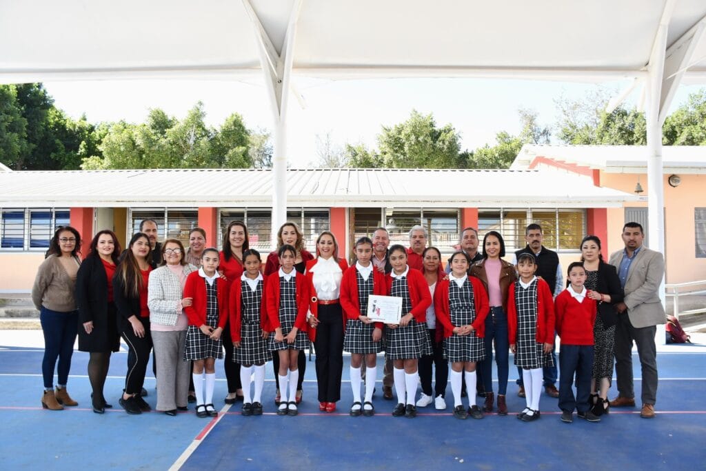 ESCUELA FEDERAL PRIMARIA TV en Colima