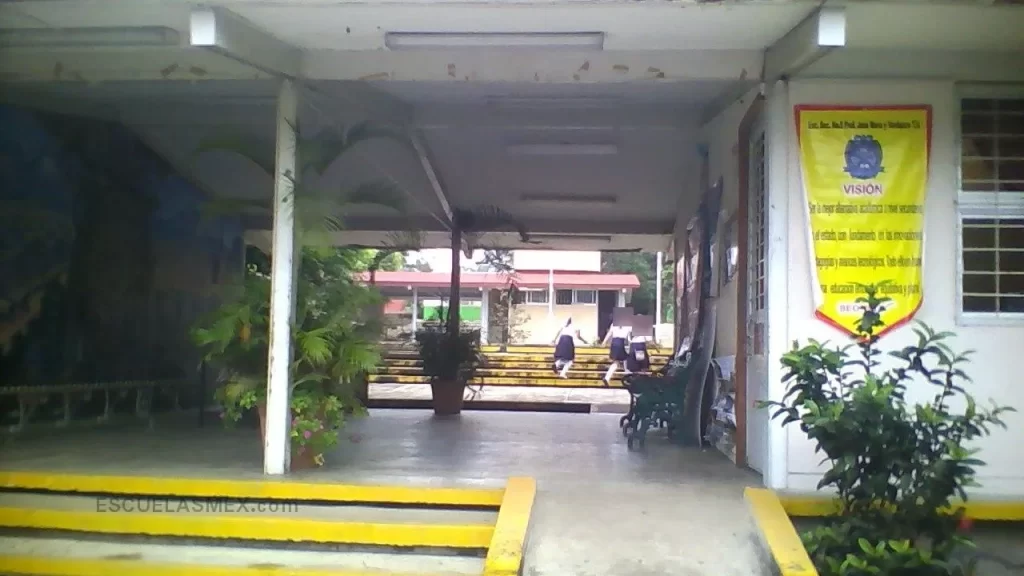 ESCUELA SECUNDARIA ESTATAL NO 5 JOSE MORA VERDUZCO TURNO MATUTINO CLAVE 06EES0 0 0  2H en Colima