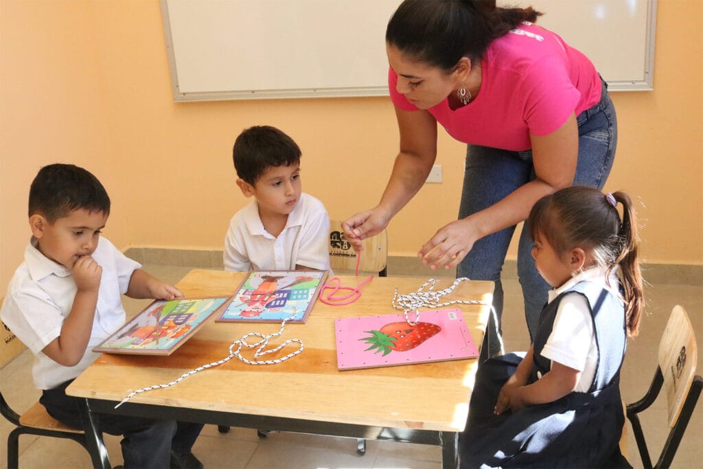 UNIDAD DE SERVICIOS DE ATENCION A LA EDUCACION REGULAR NUMERO 57 en Colima